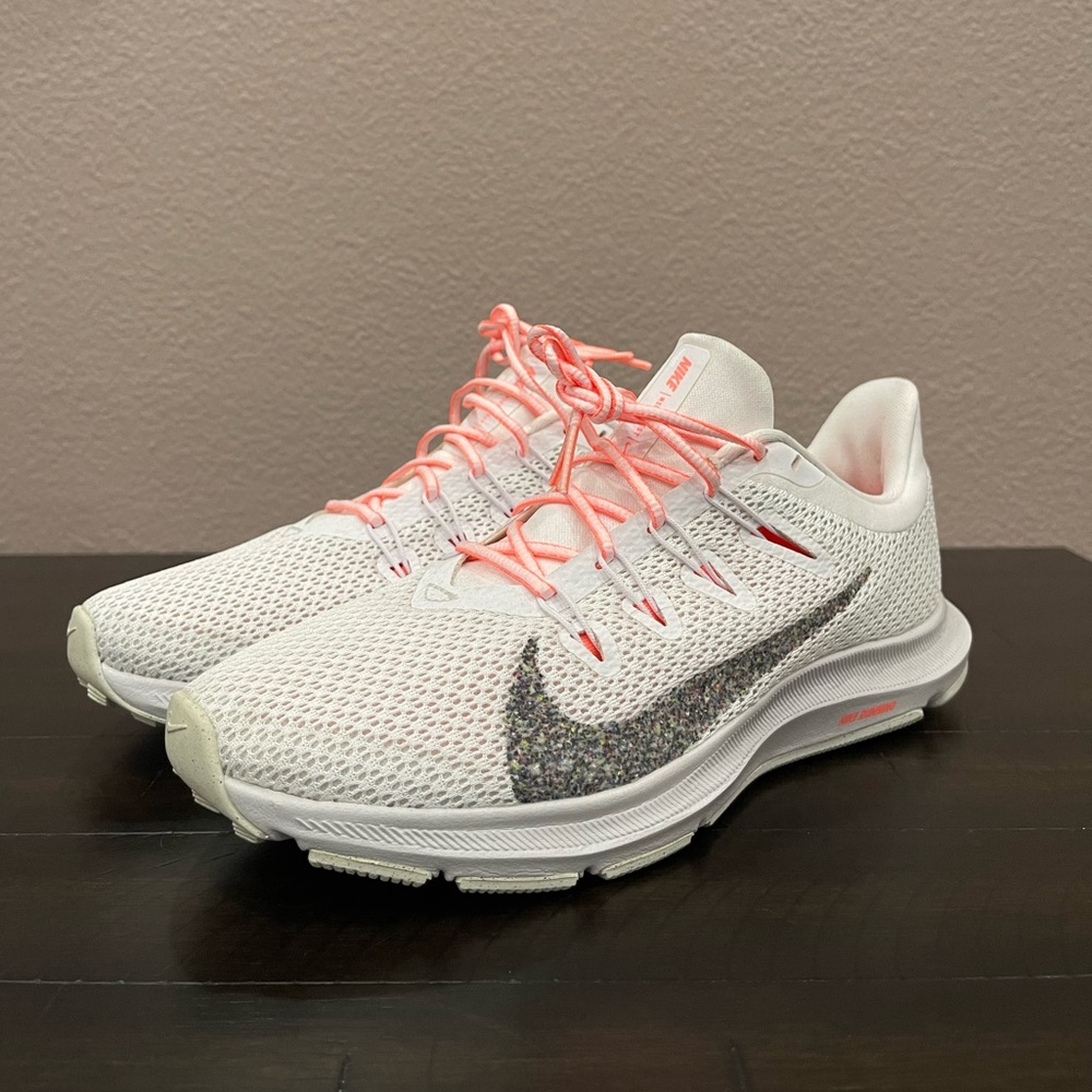 Nike Women's Quest 2 Running Shoes